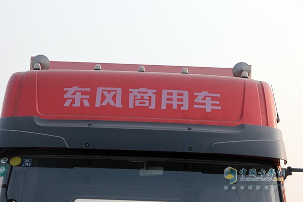 東風(fēng)天龍 375馬力 6X2牽引車