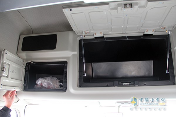 東風(fēng)天龍 375馬力 6X2牽引車