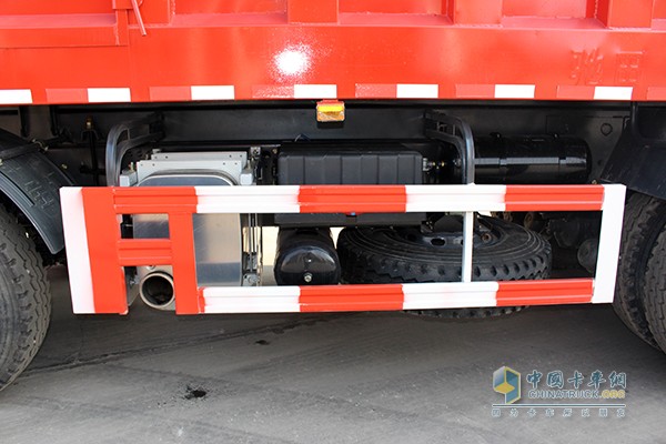 東風(fēng)大力神 350馬力 8X4自卸車