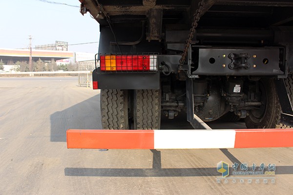 東風(fēng)大力神 350馬力 8X4自卸車