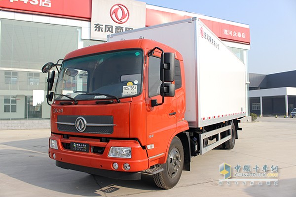 東風(fēng)天錦 160馬力 4X2廂式冷藏車