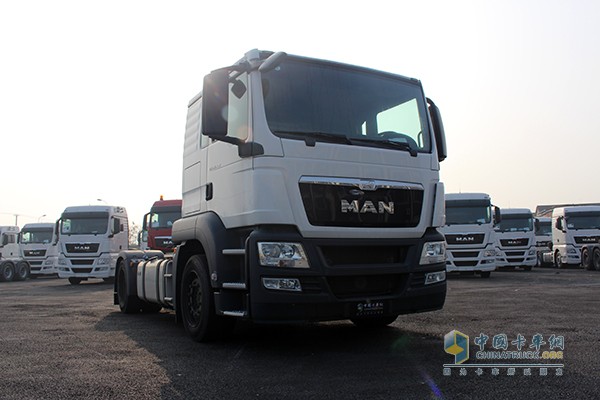 德國曼恩TGS19.400 400馬力4x2 BLS牽引車