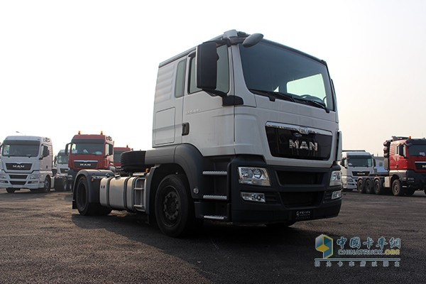 德國曼恩TGS19.400 400馬力4x2 BLS牽引車