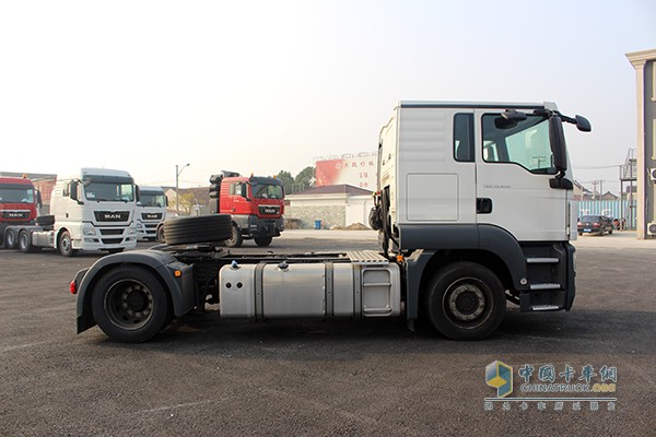 德國曼恩TGS19.400 400馬力4x2 BLS牽引車
