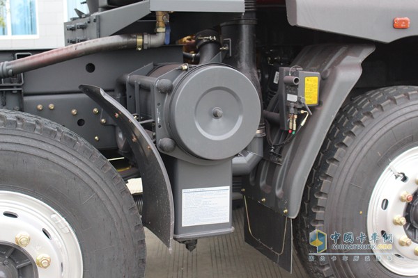 東風柳汽 280馬力 8X4 輕量化自卸車