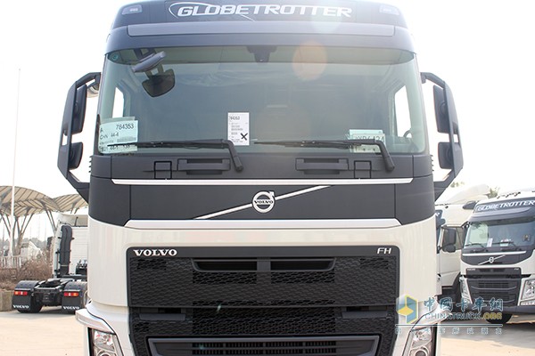 沃爾沃新FH 460馬力 6x2 牽引車