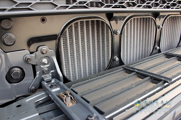 沃爾沃新FH 460馬力 6x2 牽引車