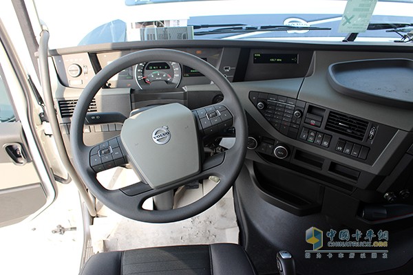 沃爾沃新FH 460馬力 6x2 牽引車