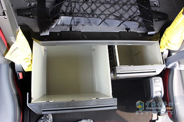 沃爾沃新FH 460馬力 6x2 牽引車