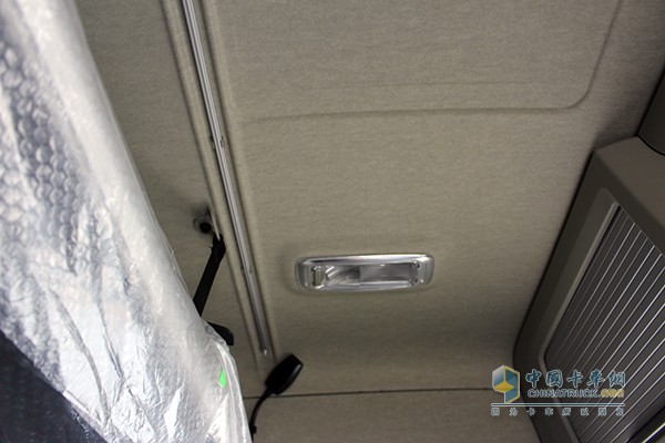 沃爾沃FM系列 420馬力 4X2 牽引車