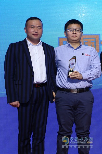 發(fā)現(xiàn)信賴——中國卡車用戶調(diào)查暨評選活動零部件企業(yè)頒獎
