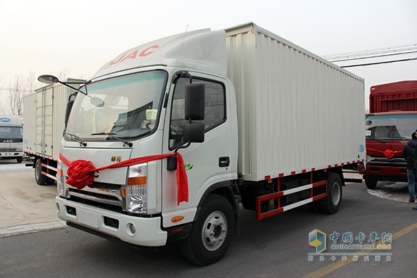 最佳車輛+空前優(yōu)惠！軍瑞通達(dá)江淮帥鈴京五產(chǎn)品團(tuán)購會完滿