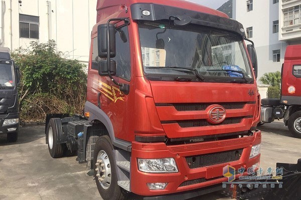 深圳新悍威J5M牽引車限時(shí)促銷 降價(jià)5100