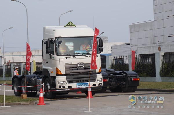 上海日野尋根  廣汽日野卡車百萬(wàn)公里品質(zhì)再見(jiàn)證