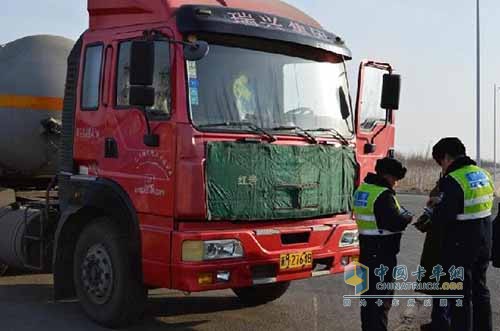 天津嚴查春季?；愤\輸車輛