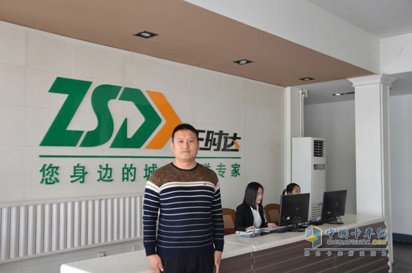 正時(shí)達(dá)貨的董事長(zhǎng)李曉龍