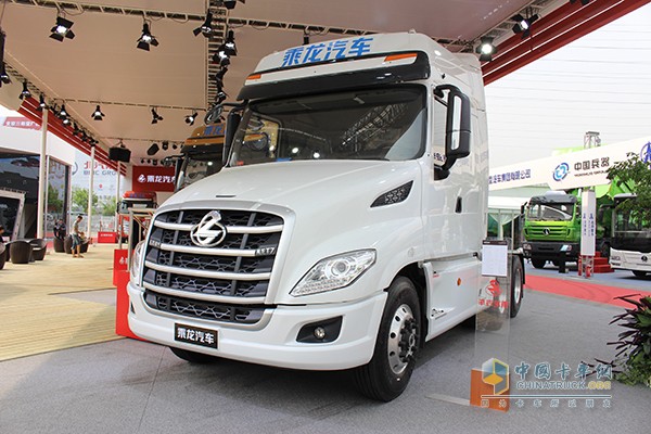 東風柳汽T7長頭車