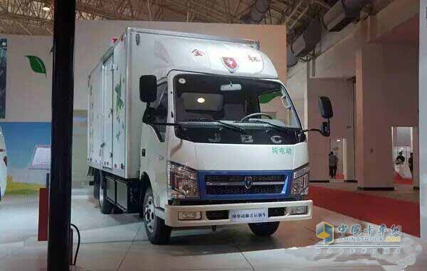 金杯騏運純電動廂式貨車