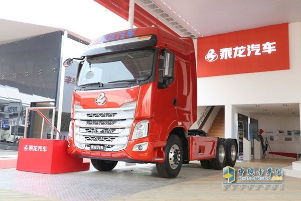 長頭卡車乘龍T7領銜，東風柳汽全新平臺產(chǎn)品集體亮相！