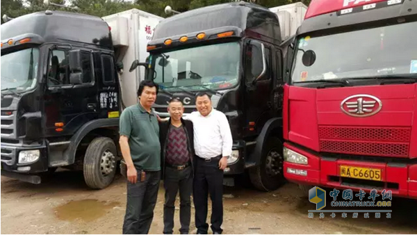 福州市鑫和銘鮮活運(yùn)輸車隊(duì)