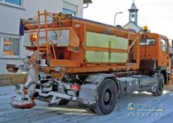 德國當(dāng)?shù)氐娜鳆}車