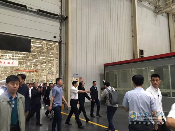 李克強總理視察東風商用車工廠