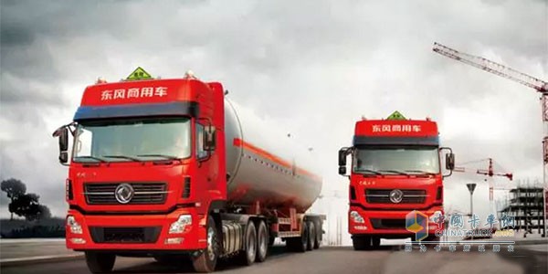 東風(fēng)天龍啟航版國五危險(xiǎn)品運(yùn)輸車