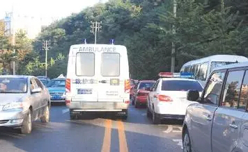 特種車輛：駕駛風(fēng)格不定
