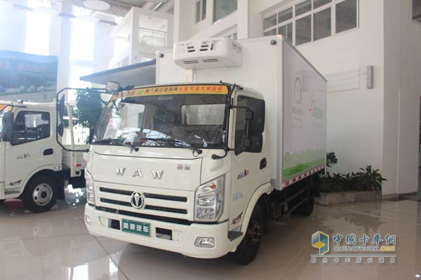 奧馳冷藏售貨車，專注細(xì)分