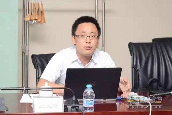 戴姆勒公司客人對法士特創(chuàng)新發(fā)展成績給予高度肯定，并期待雙方更深層次的合作。