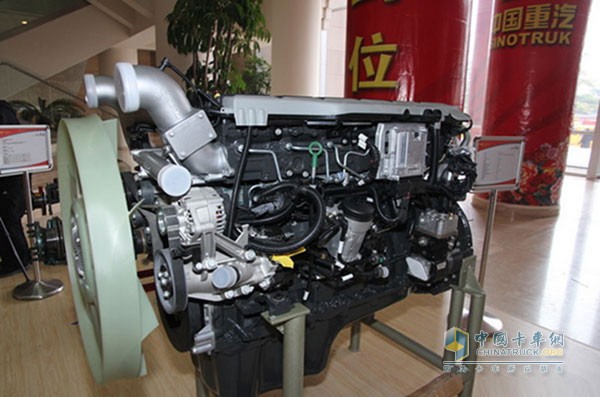 中國重汽MC11發(fā)動機(jī)