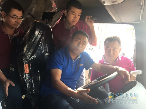 講師現(xiàn)場講車、答疑