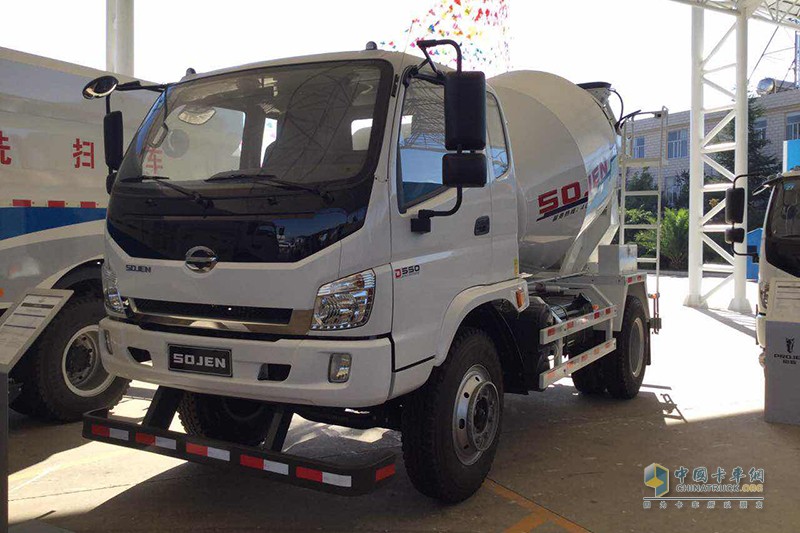 時(shí)駿混凝土攪拌車