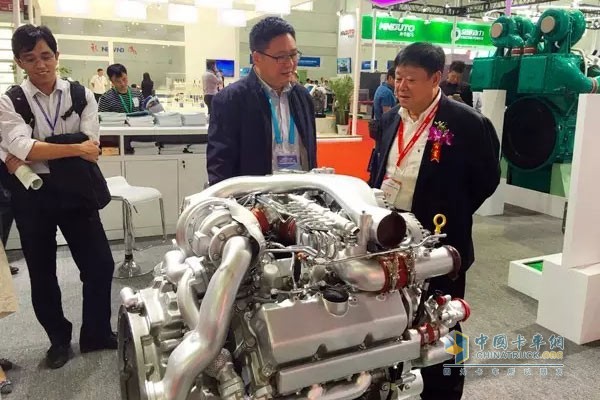 玉柴v6發(fā)動機(jī)