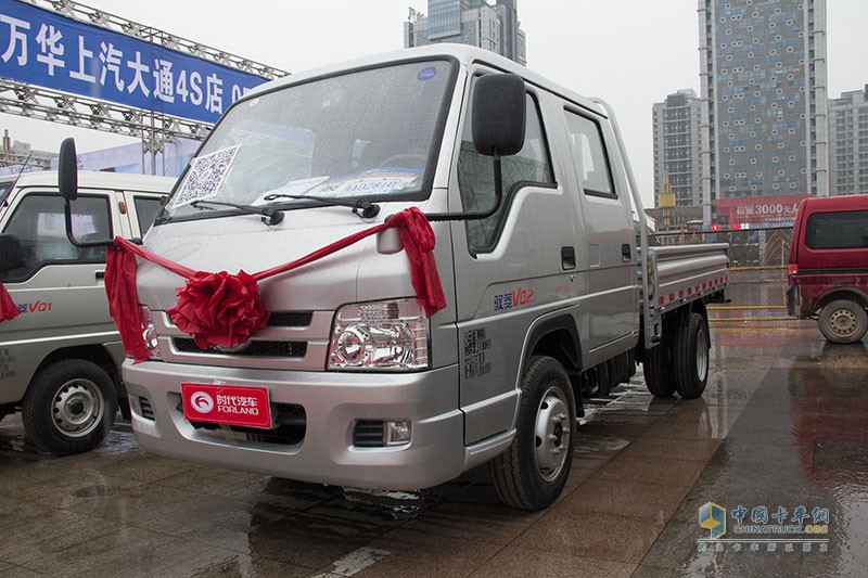 濟南卡車展輕卡秀 奧馳汽車、時代汽車展物流車型