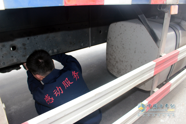 解放卡車感動服務防患于未然