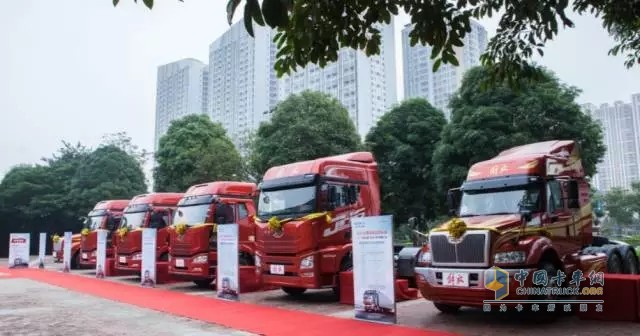 現(xiàn)場展車
