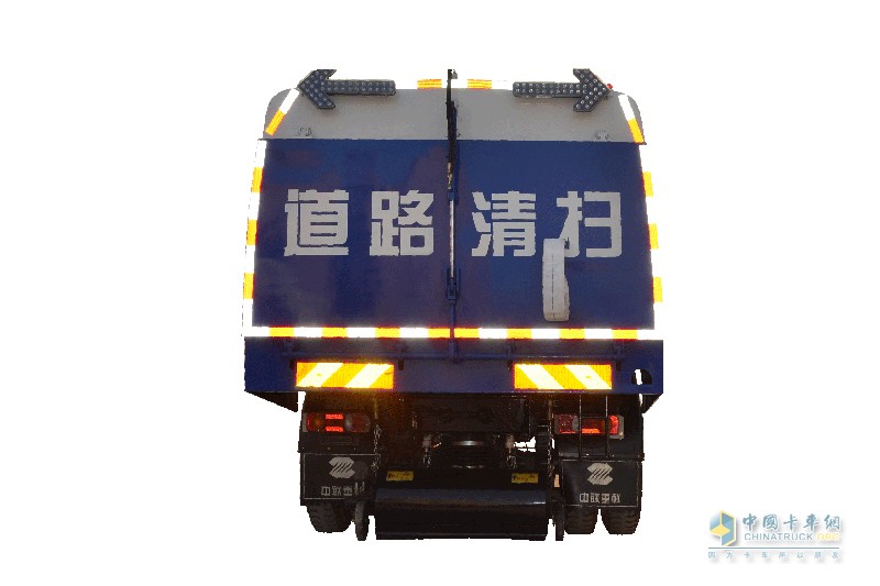 乘龍掃路車
