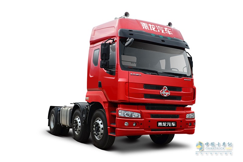 乘龍M5 6x2牽引車(chē)