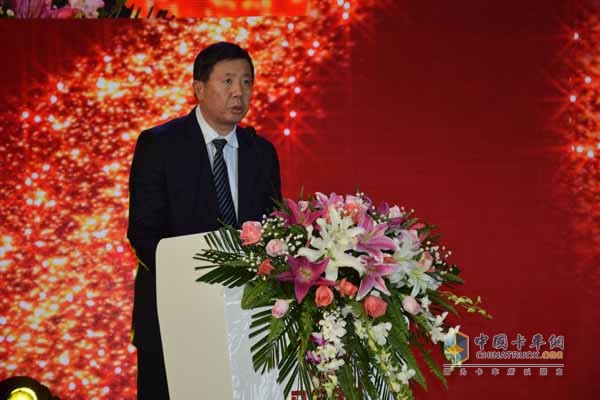 東風(fēng)汽車公司副總經(jīng)理、東風(fēng)汽車股份有限公司董事長(zhǎng)歐陽(yáng)潔