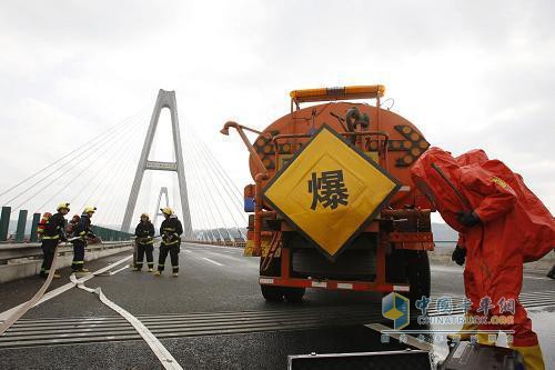山東：元旦假期?；愤\(yùn)輸車(chē)禁入高速