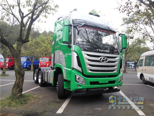 四川現(xiàn)代創(chuàng)虎?；愤\輸車