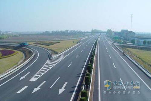 河南高速再迎建設(shè)高潮 今年開(kāi)建公路超千公里