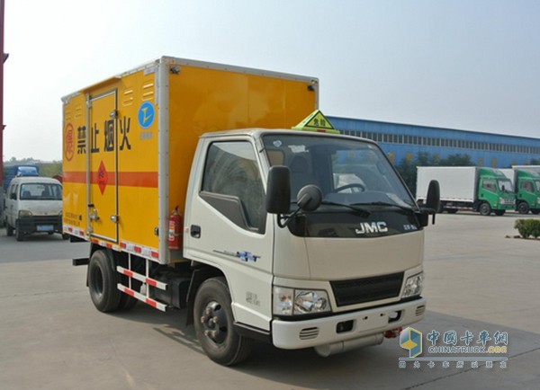 爆破器材運輸車