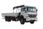 希爾博隨車(chē)吊+商用車(chē)底盤(pán)隨車(chē)起重運(yùn)輸車(chē)