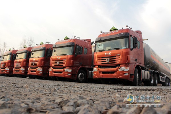 聯(lián)合卡車(chē)U380 6X4牽引車(chē)贏得?；愤\(yùn)輸信賴(lài)