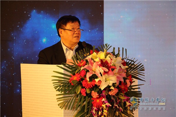 中國內(nèi)燃機(jī)工業(yè)協(xié)會(huì)常務(wù)副理事長兼秘書長邢敏