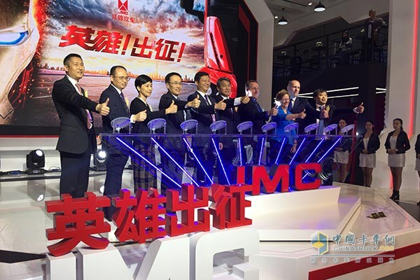 英雄，出征