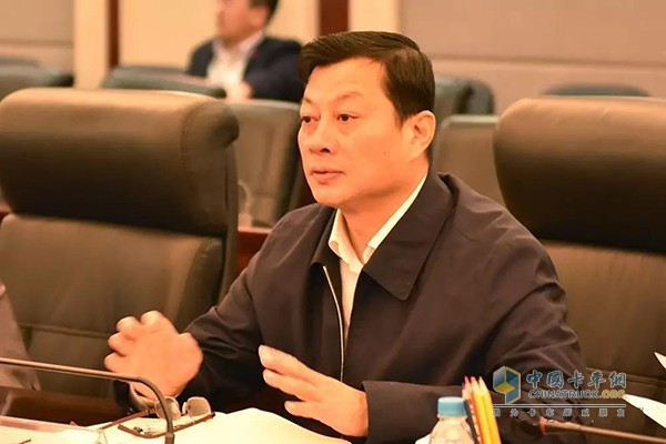 東風(fēng)公司董事長(zhǎng)、黨委書記竺延風(fēng)
