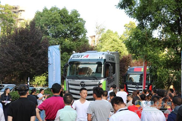 歐曼EST-A超級卡車、歐曼EST超級卡車攜歐洲品質(zhì)登陸成都
